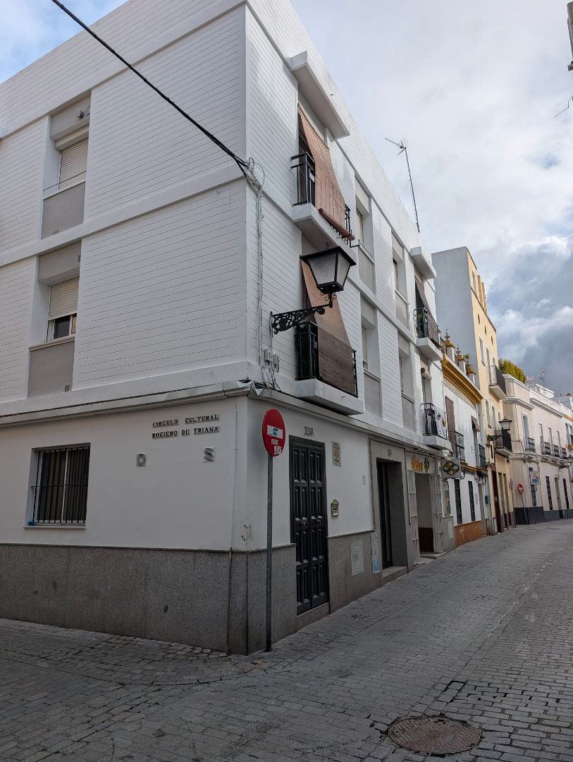 Exterior view of Apartment to rent in  Sevilla Capital  with Air Conditioner, Parquet flooring and Storage room
