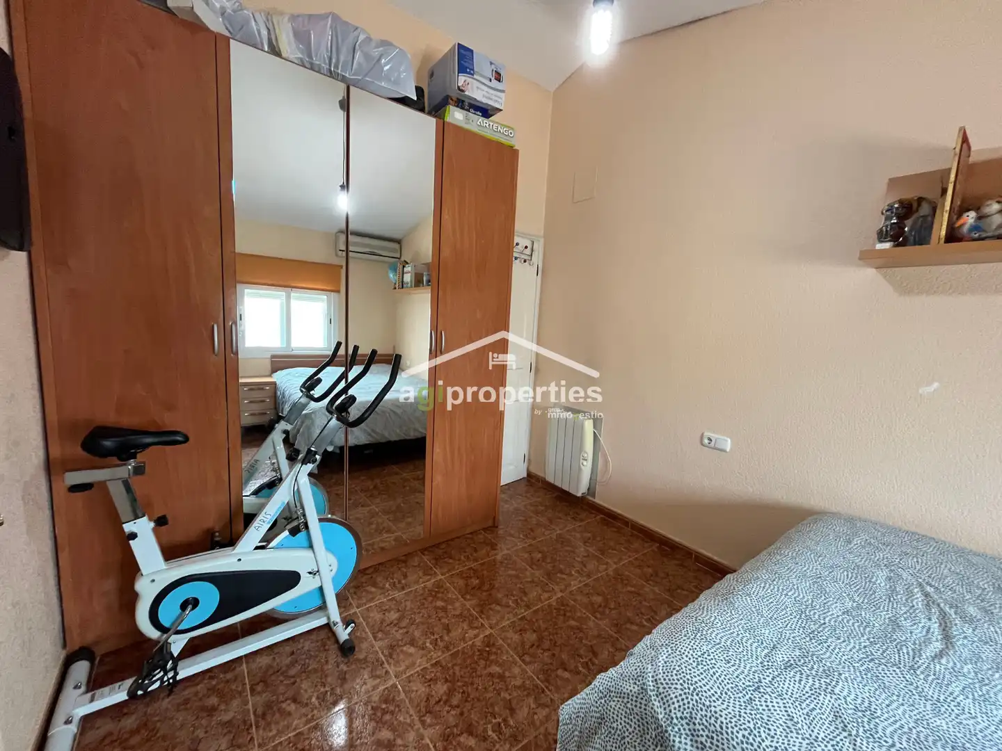 Vista exterior de Casa o xalet en venda en Empuriabrava amb Aire condicionat i Terrassa