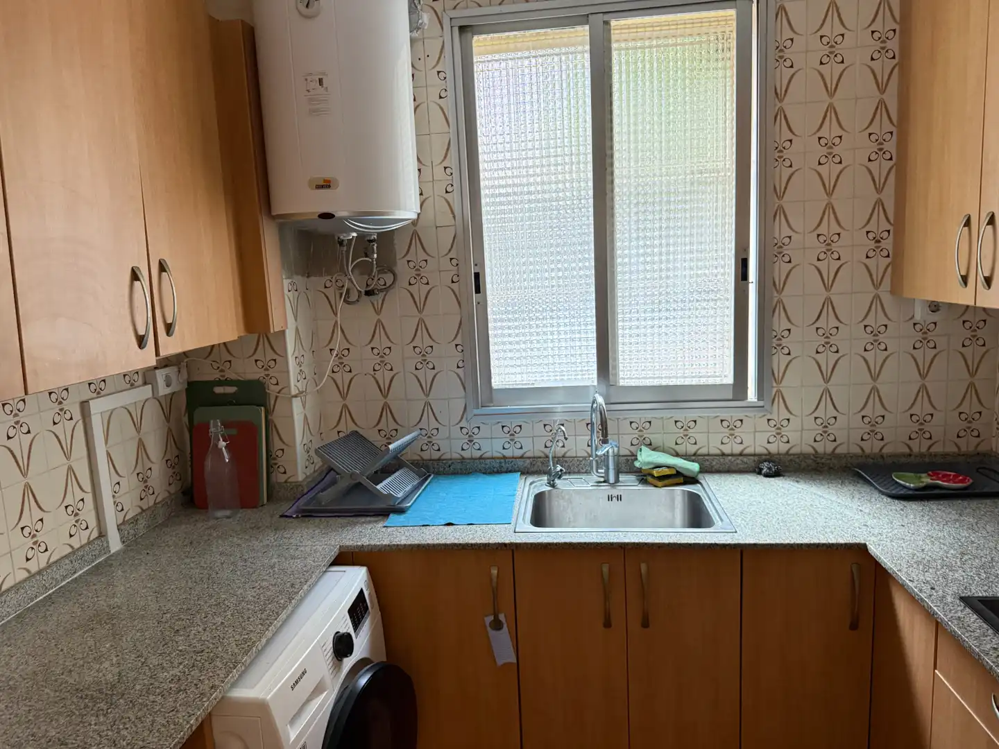 Kitchen of Flat for sale in Valencia  with Air Conditioner and Storage room
