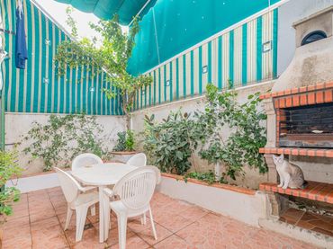 Casa a schiera con balcone in vendita a Calle RIO GENIL