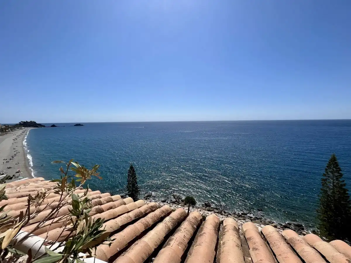 Jardín de Apartamento de alquiler en Almuñécar con Terraza y Amueblado