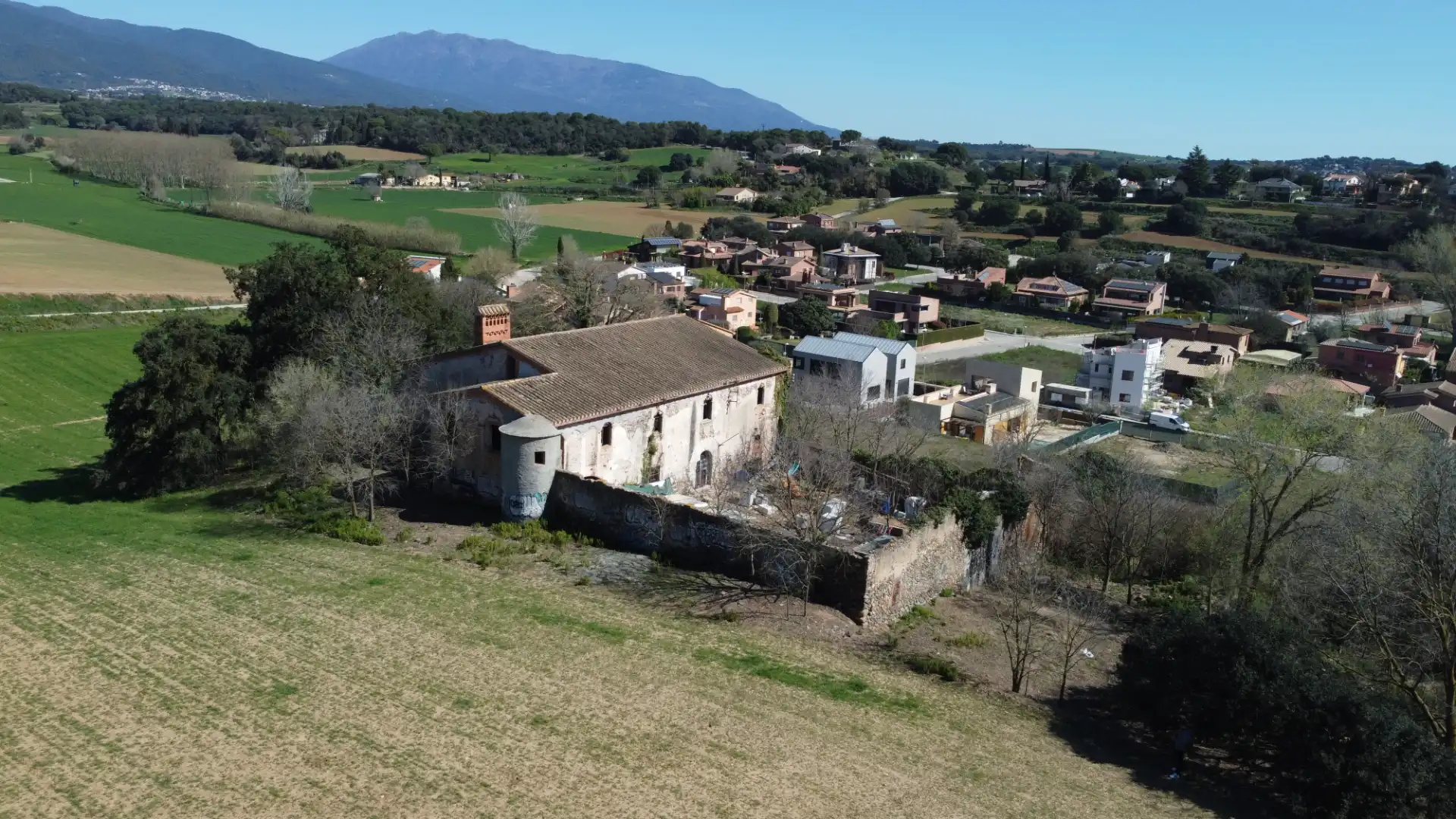 Country house zum Verkauf in Cardedeu mit Privatgarten, Abstellraum und Alarm