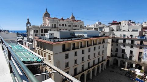 Foto 4 de Piso de alquiler en Plaça de L'ajuntament, Casco Antiguo - Sta. Cruz - Ayuntamiento, Alicante / Alacant