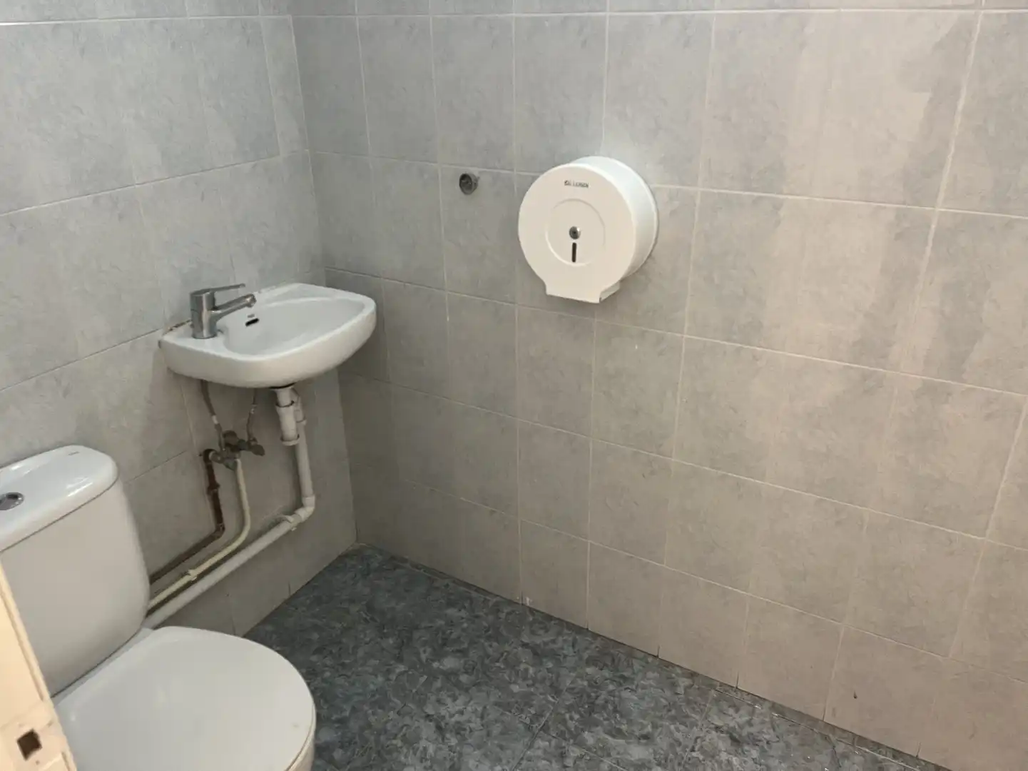 Business premises to rent in Aduana Kalea, imagen 11