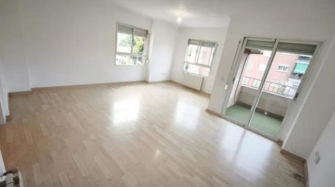 Foto 3 de Piso en venta en Calle Enric Valor, País Valencià, Mislata