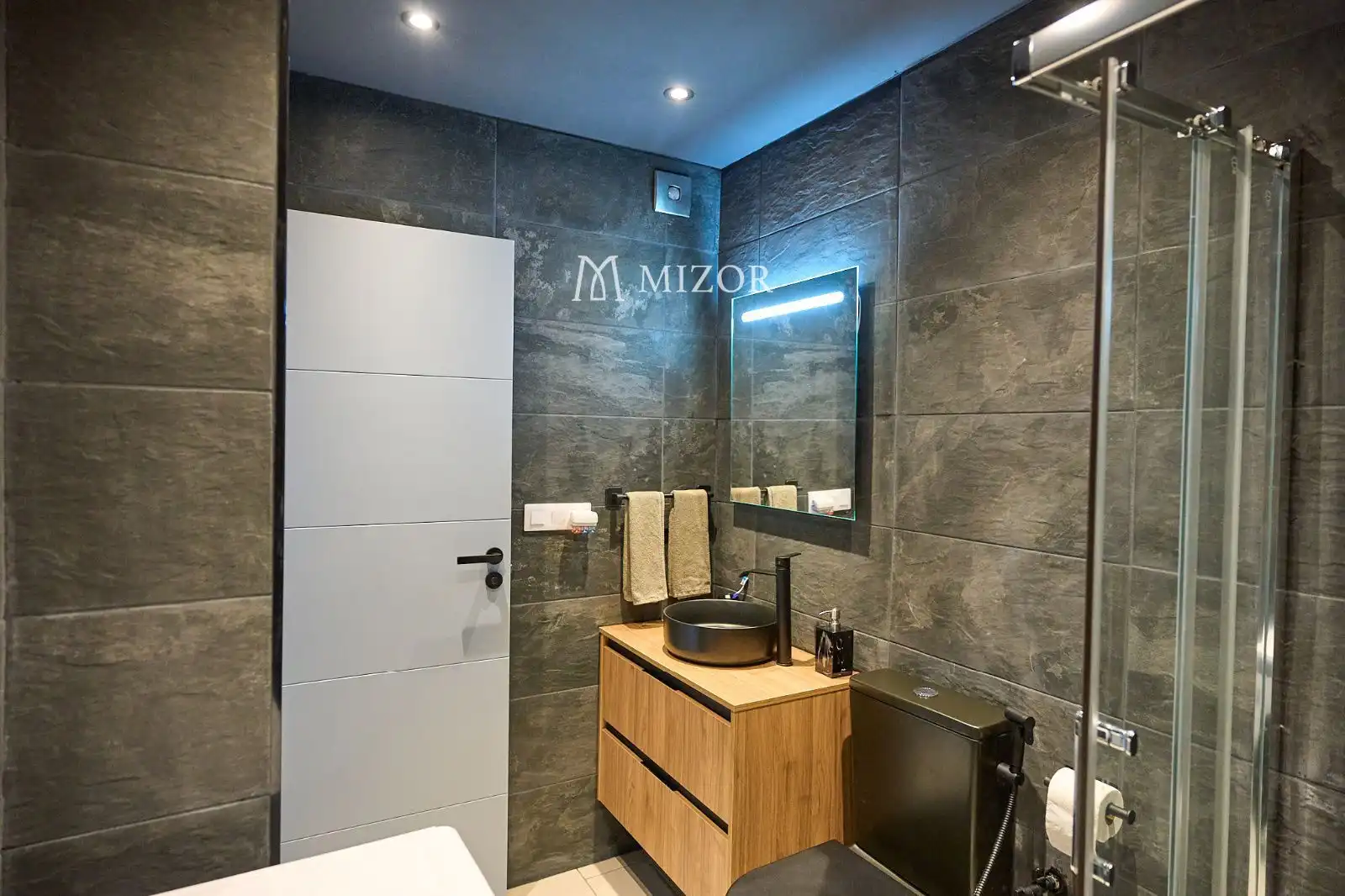 Baño de Piso en venta en San Miguel de Abona con Aire acondicionado, Terraza y Piscina