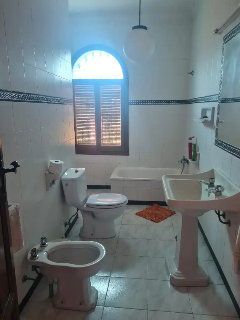 Badezimmer von Country house zum Verkauf in Cantillana mit Privatgarten, Terrasse und Schwimmbad