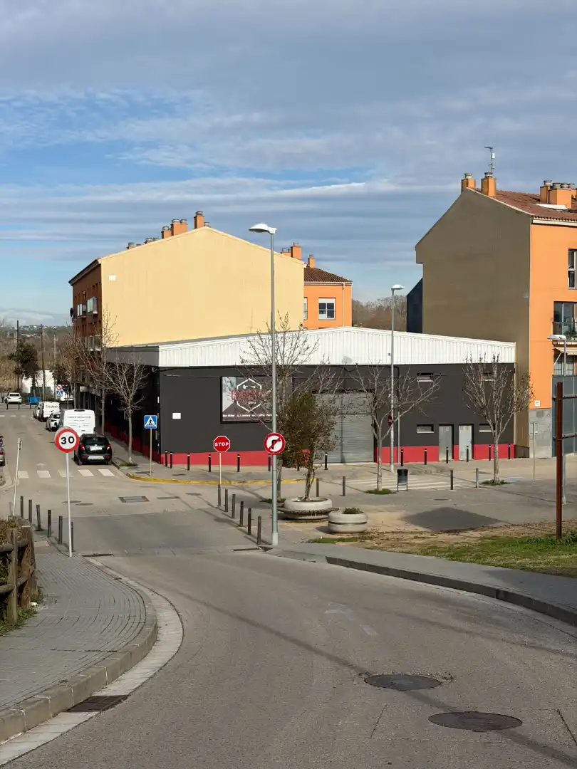 Vista exterior de Nau industrial de lloguer en Tordera