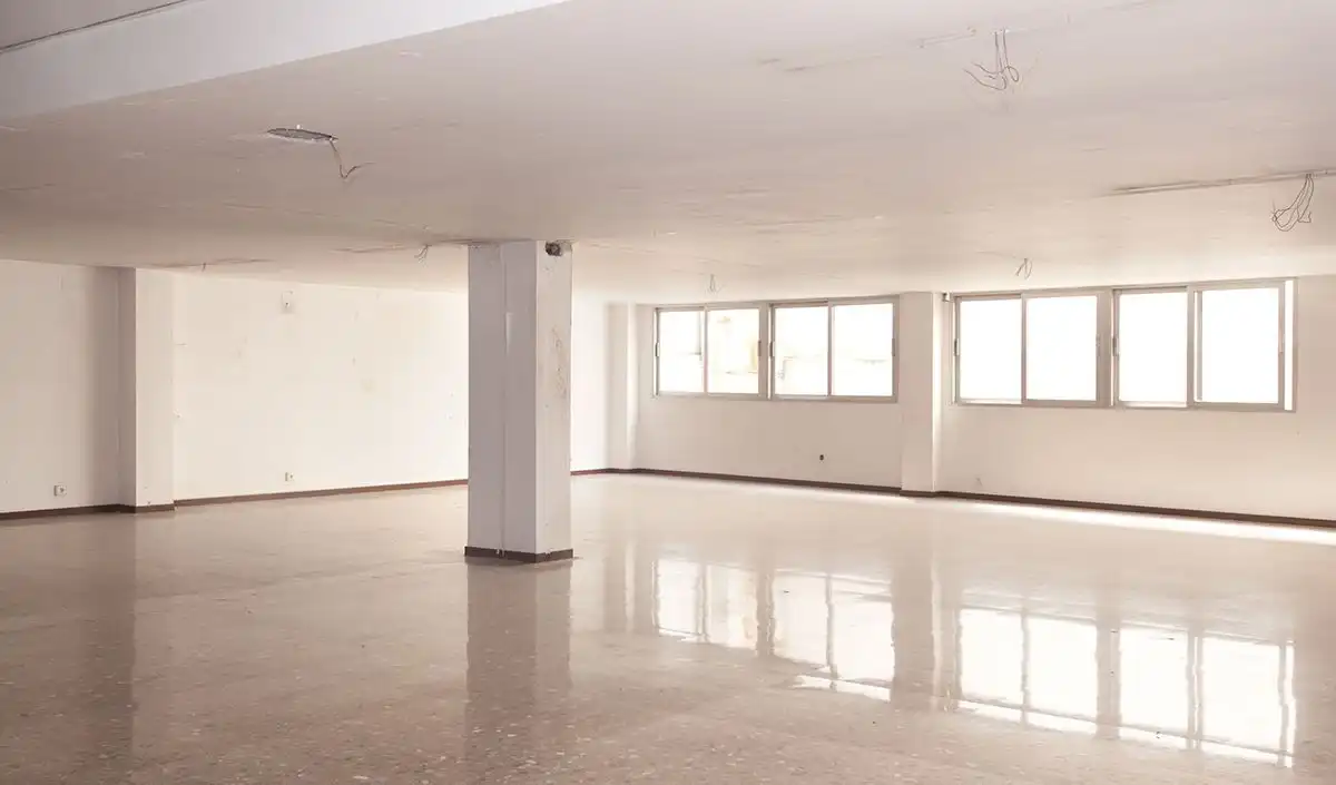 Office space with lift to rent in CALLE BRUC 129