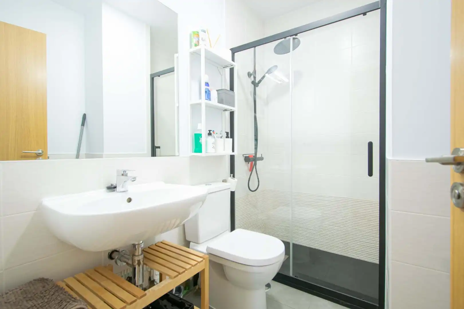 Baño de Piso en venta en Sevilla con Aire acondicionado, Calefacción y Terraza