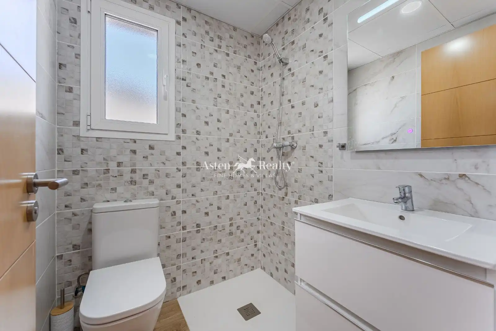 Baño de Casa adosada en venta en Arona con Aire acondicionado, Jardín privado y Terraza