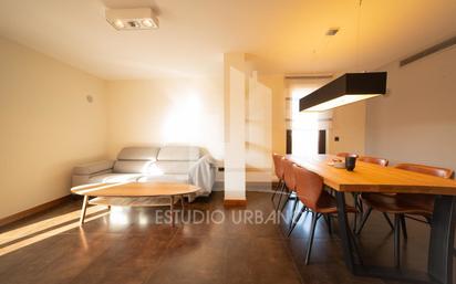 Living room of Flat for sale in Salamanca Capital  with Air Conditioner and Terrace