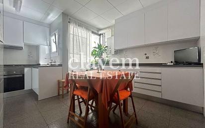 Kitchen of Flat for sale in  Barcelona Capital  with Air Conditioner, Terrace and Balcony
