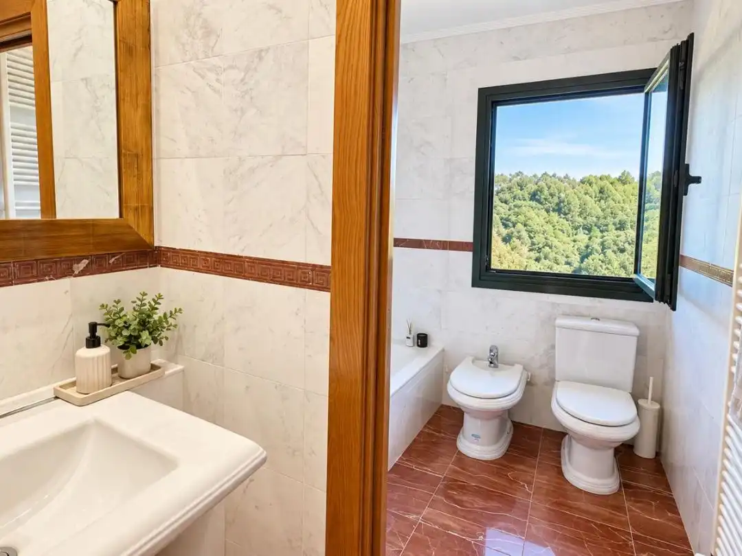 Bathroom of Houses for sale in Oruña