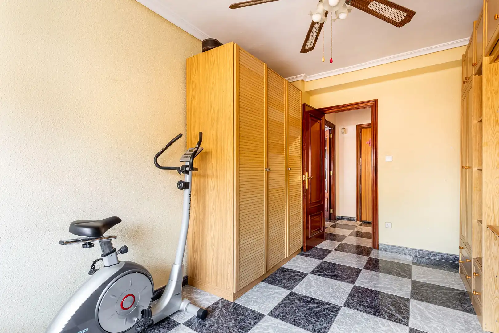 Piso en venta en Valencia con Aire acondicionado, Calefacción y Balcón