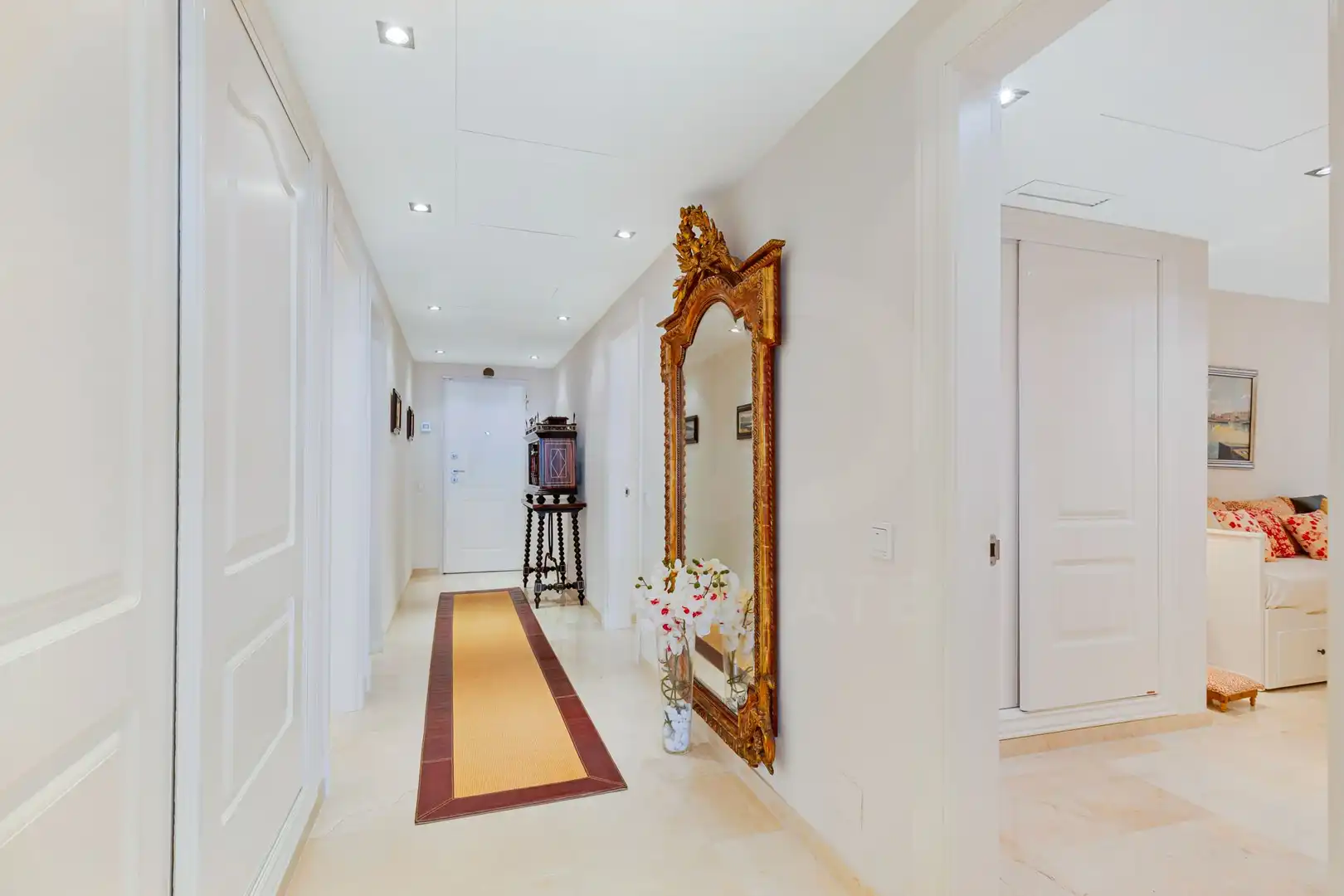 Flat for sale in Marbella  with Air Conditioner, Heating and Terrace