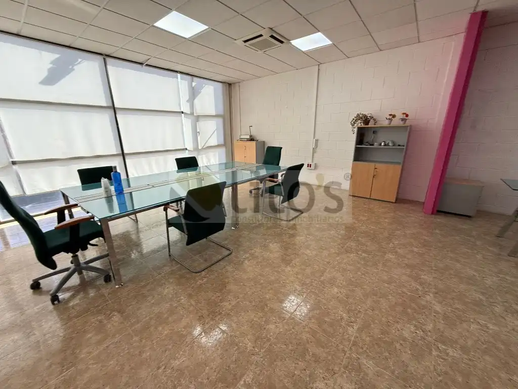 Büro zur Miete in Dos Hermanas