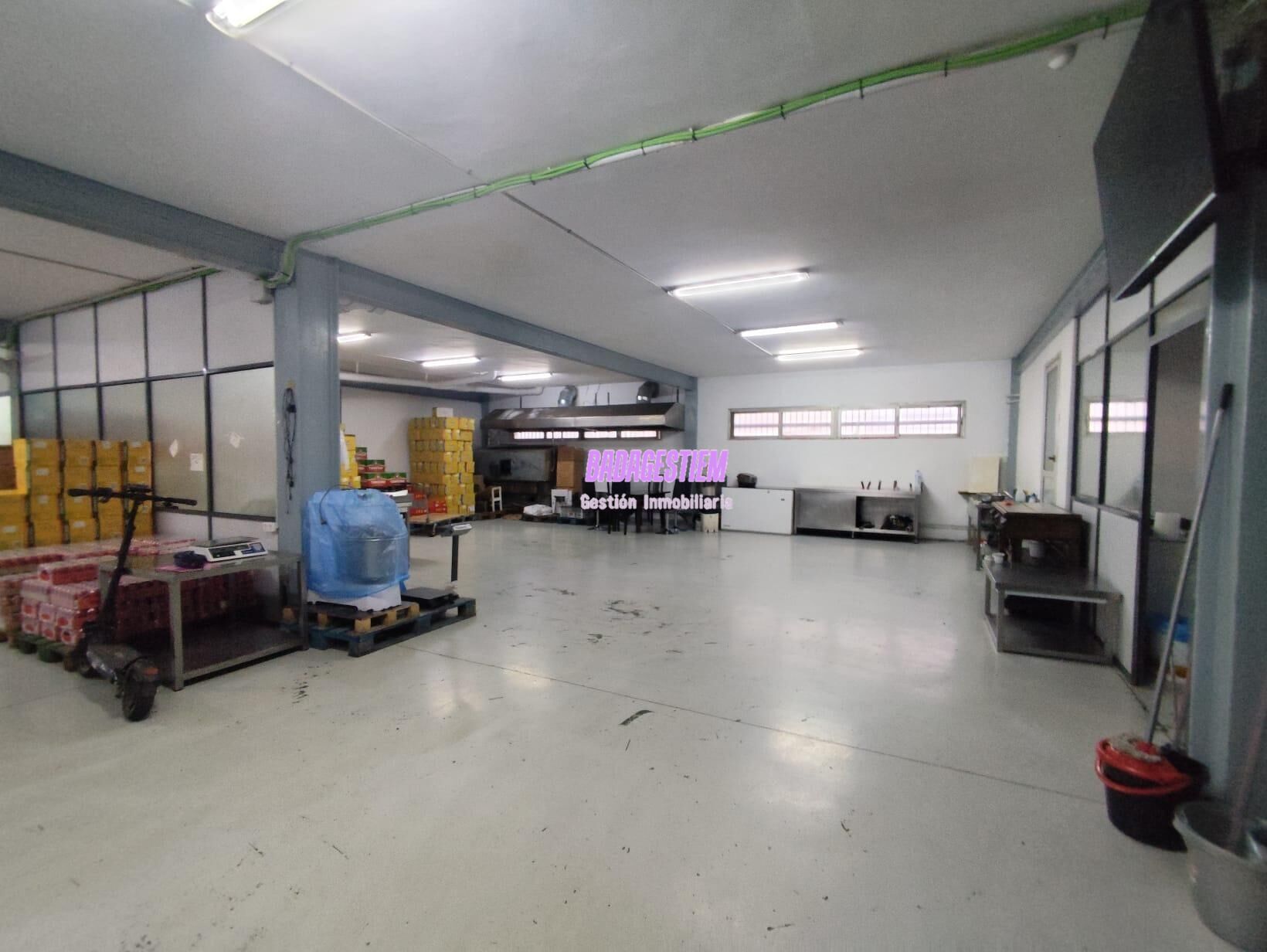 Industrial buildings for sale in Badalona