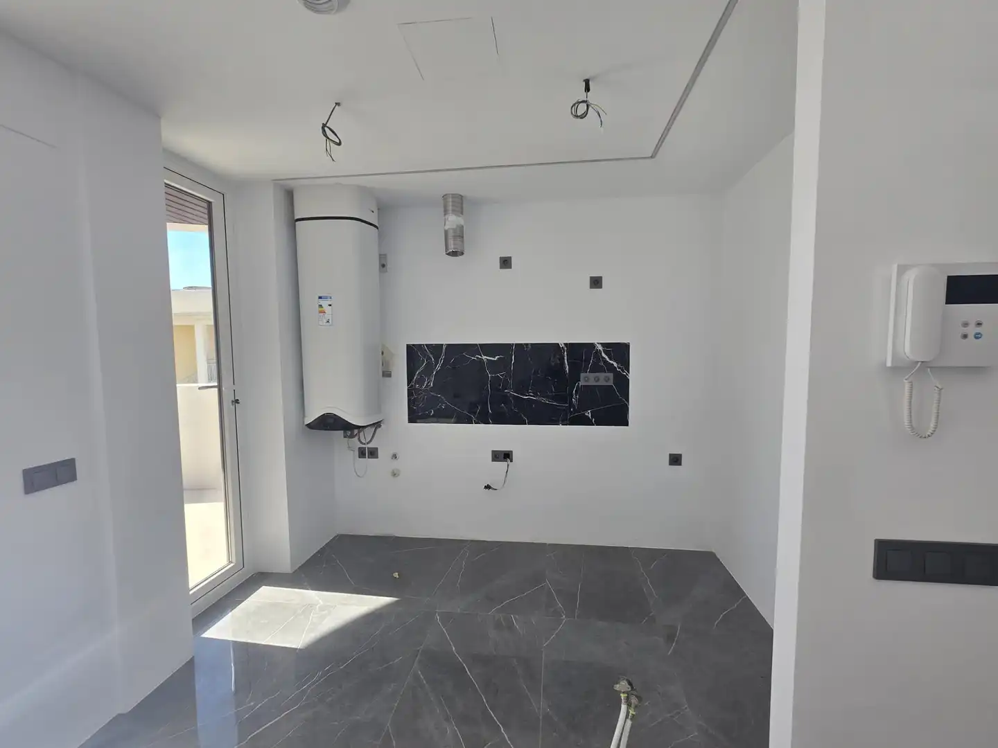 Kitchen of Duplexes for sale in Benalmádena  with Air Conditioner, Terrace and Storage room