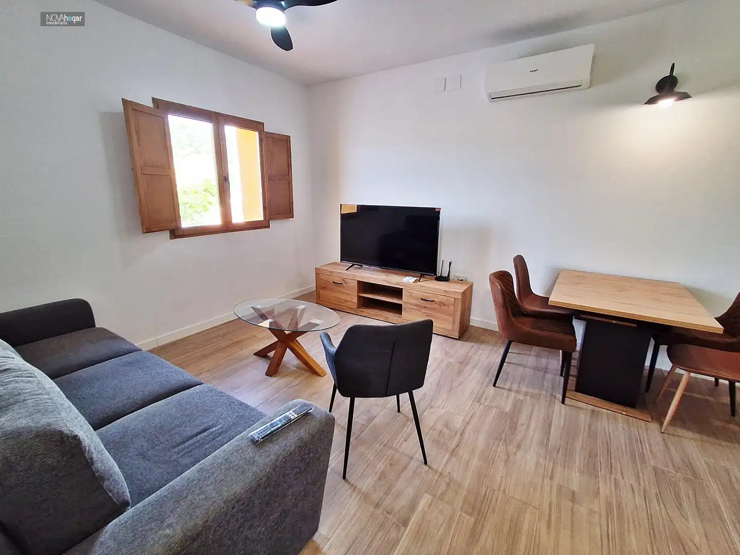 Wohnzimmer von Wohnung zur Miete in Málaga mit Klimaanlage, Heizung und Möbliert