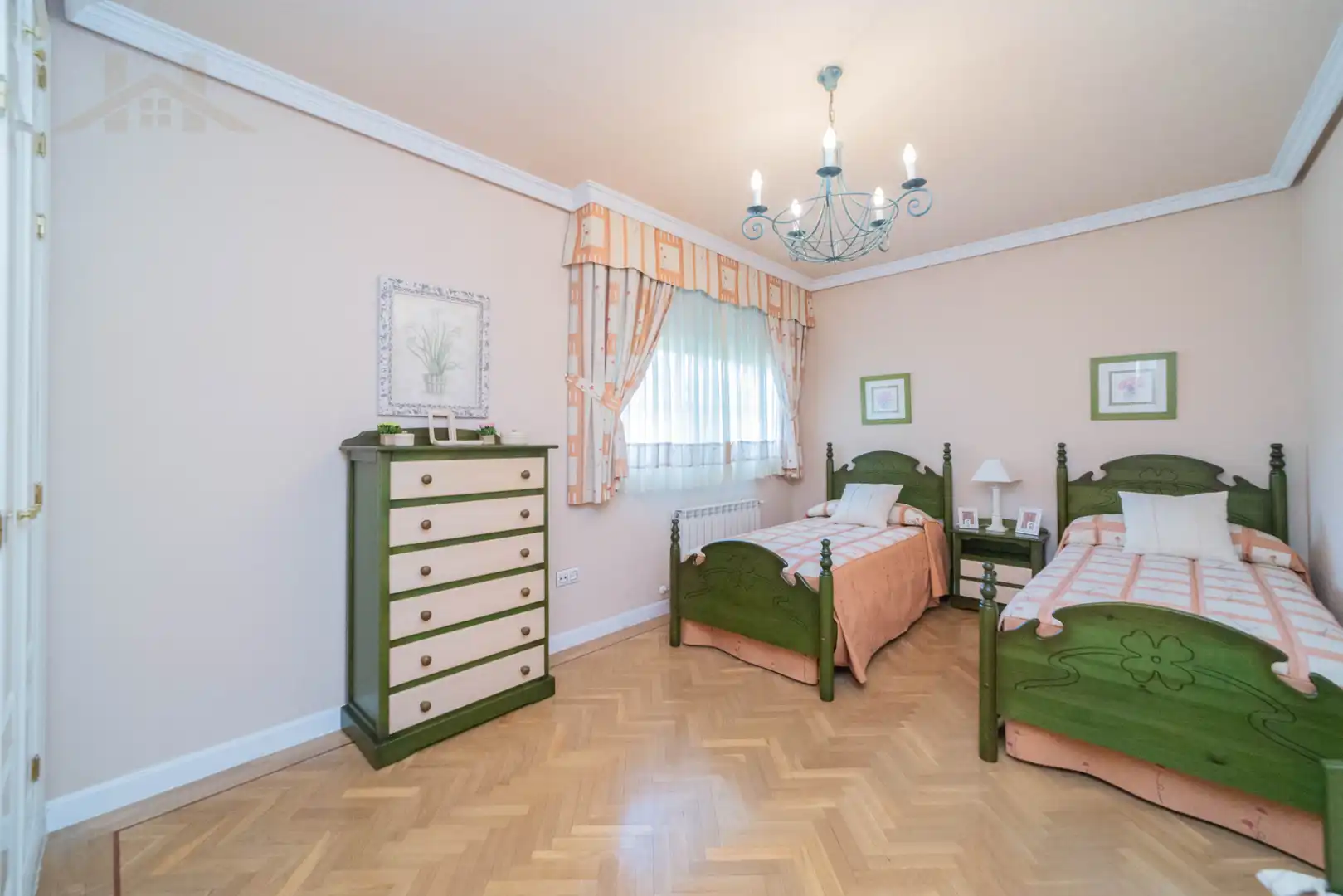 Bedroom of Houses for sale in Griñón  with Air Conditioner, Heating and Private garden