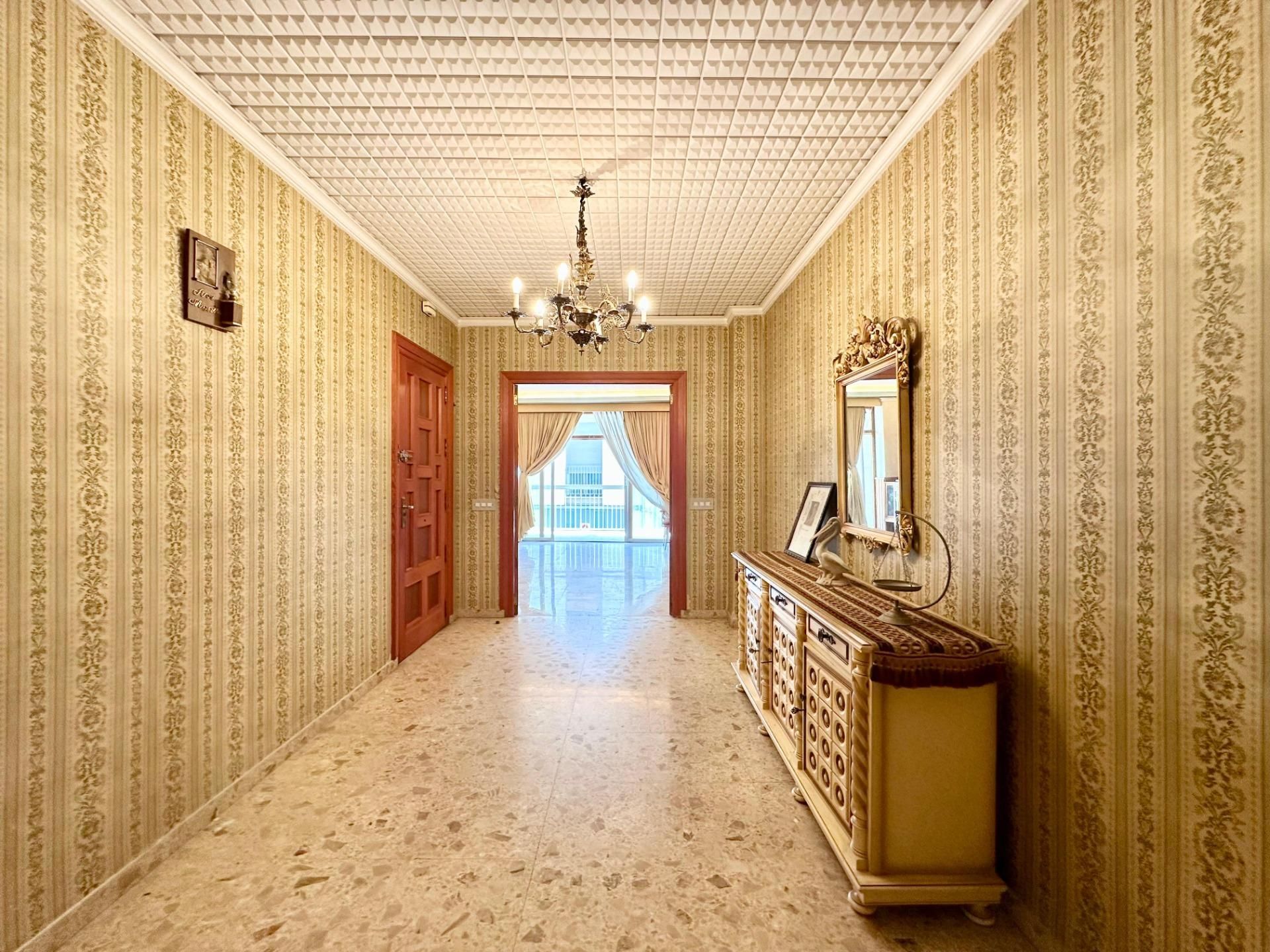 Flat for sale in Carlet  with Terrace