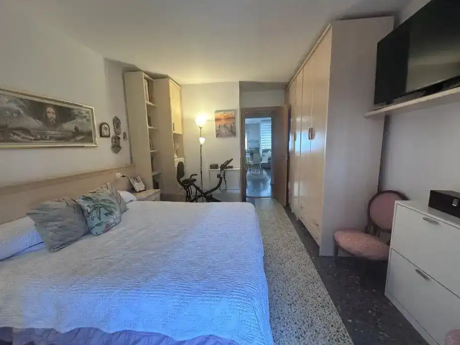 Dormitori de Pis en venda en  Valencia Capital amb Aire condicionat i Balcó