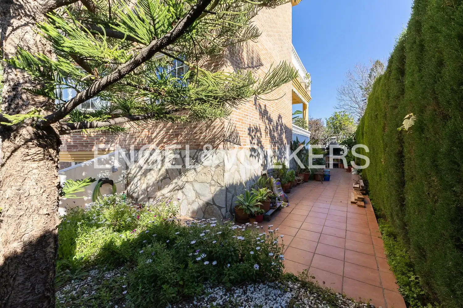 Exterior view of Houses for sale in Torrent  with Air Conditioner, Heating and Private garden