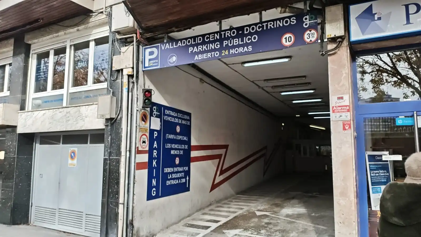 Parking de Garaje de alquiler en Valladolid con Alarma