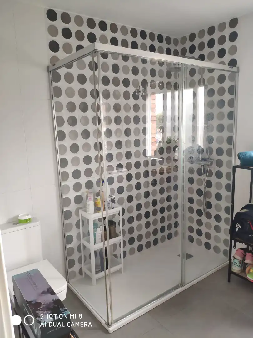 Baño de Casa adosada en venta en Cubelles con Aire acondicionado, Calefacción y Jardín privado