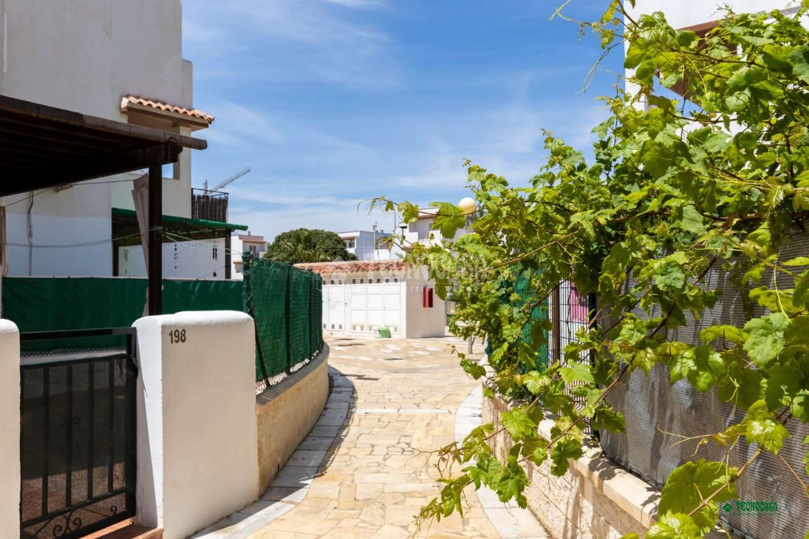 Exterior view of Flat for sale in Vera  with Air Conditioner