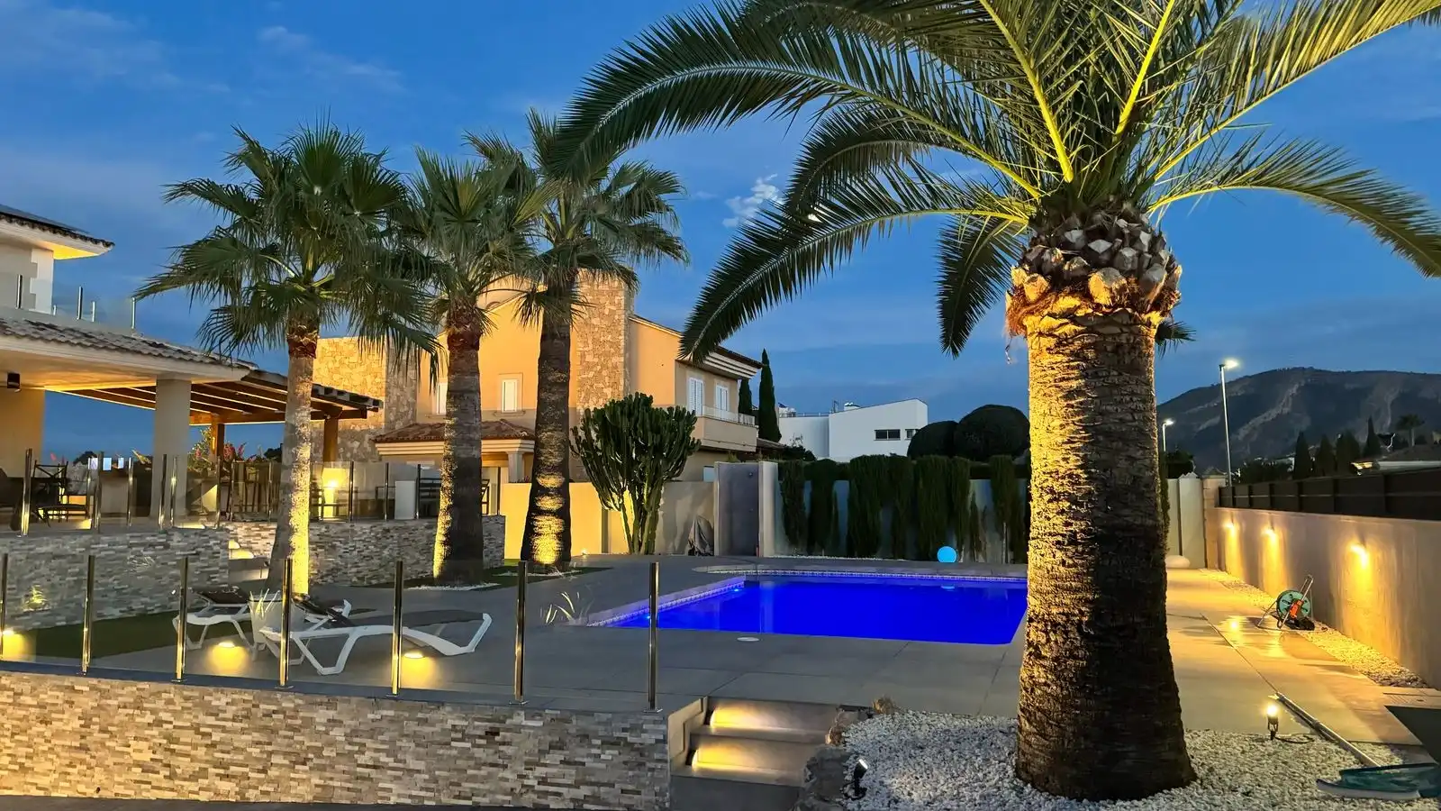 Casa o xalet en venda a Pueblo - Urbanizaciones