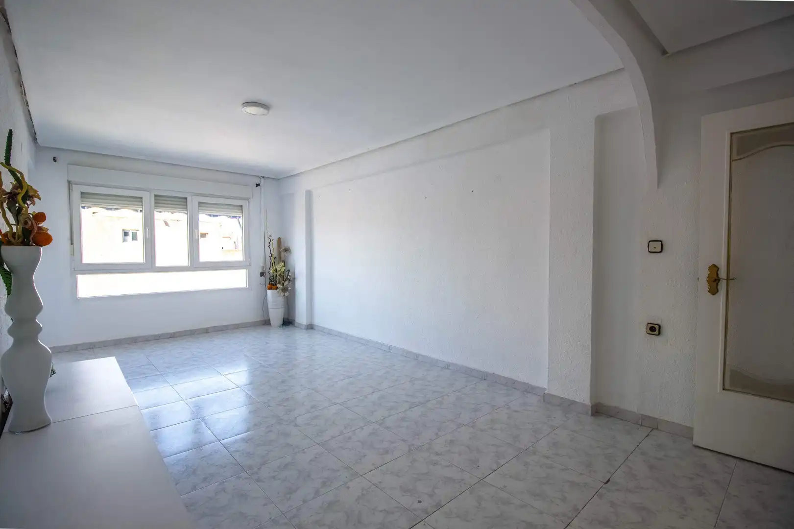 Piso con ascensor en venta en Calle REINA ISABEL II 10, imagen 3