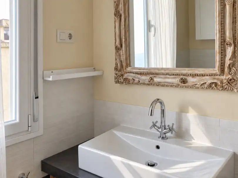 Baño de Piso en venta en  Madrid Capital con Aire acondicionado