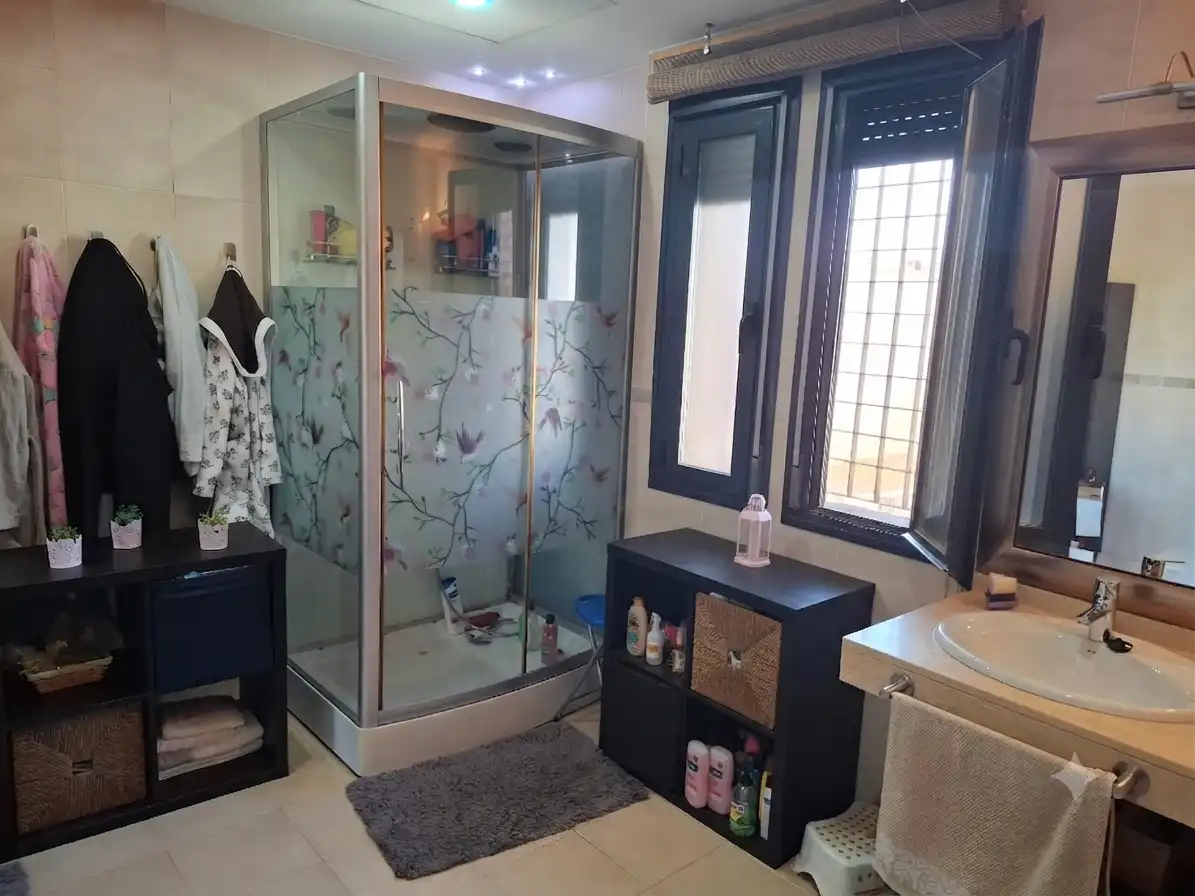 Bathroom of Houses for sale in Ciudad Real  with Air Conditioner, Heating and Terrace