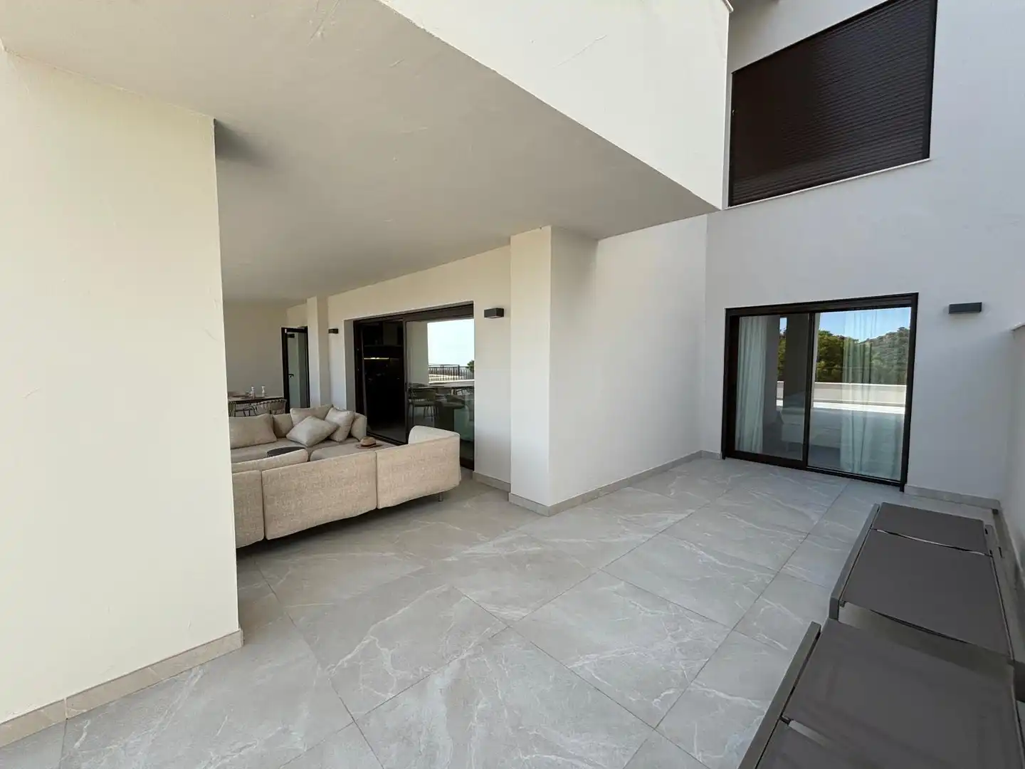 Terraza de Apartamento en venta en Istán con Aire acondicionado, Terraza y Piscina