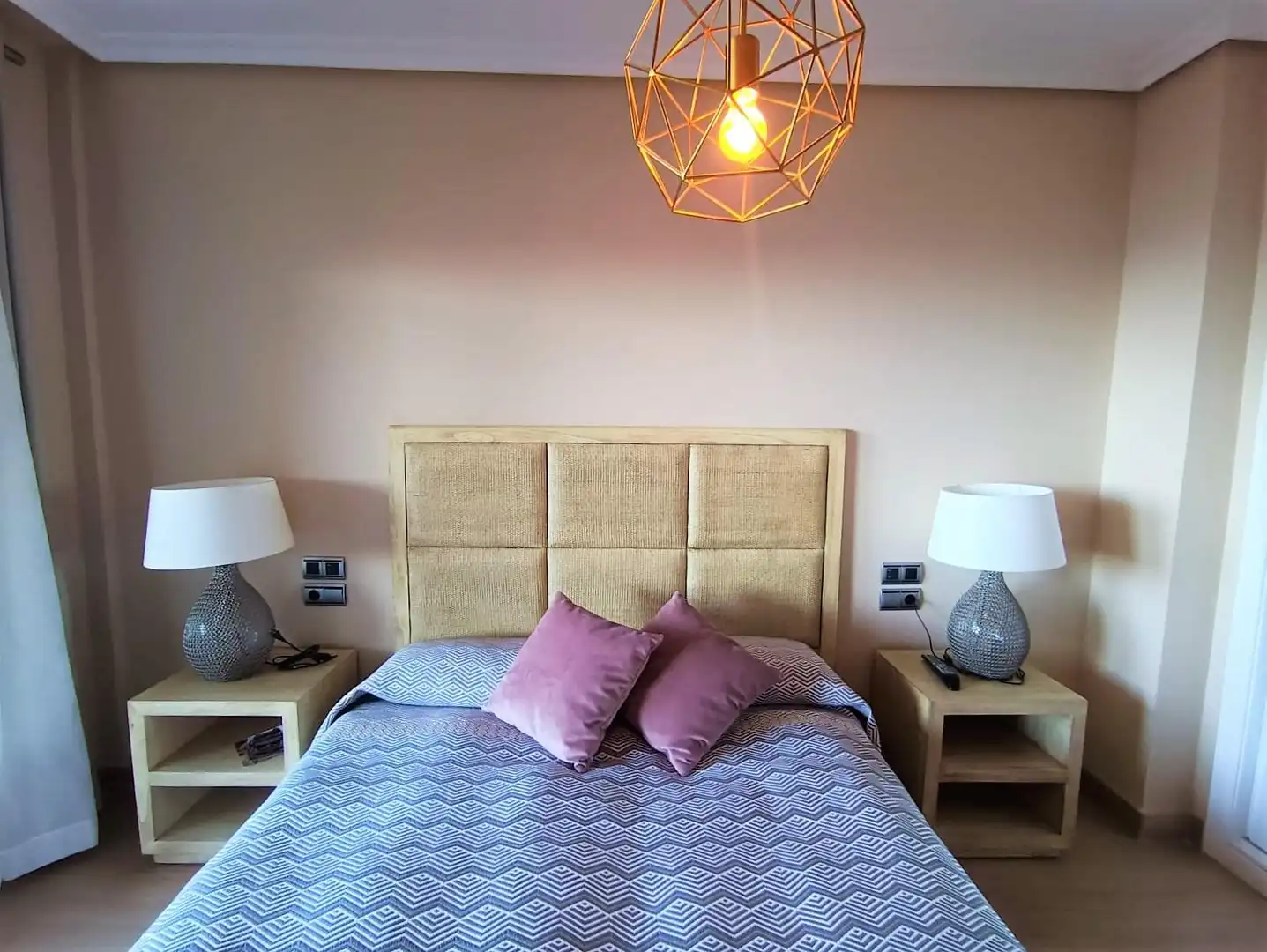 Habitación de Apartamento en venta en Águilas con Aire acondicionado, Calefacción y Jardín privado