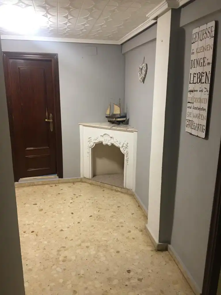 Habitación de Piso en venta en Valencia con Amueblado y Balcón