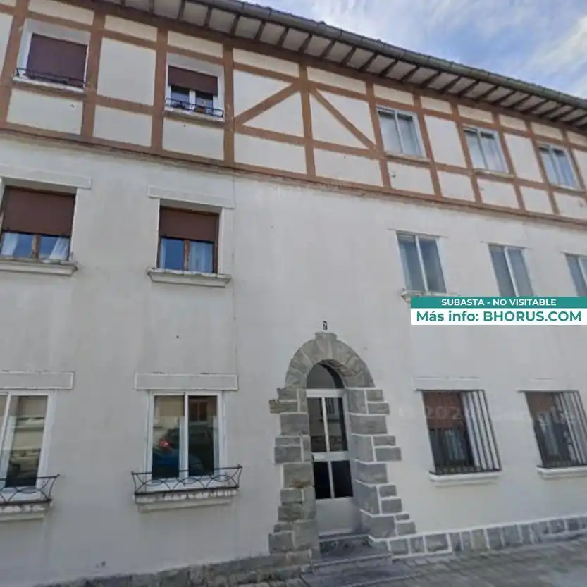 Vista exterior de Piso en venta en  Pamplona / Iruña con Jardín privado