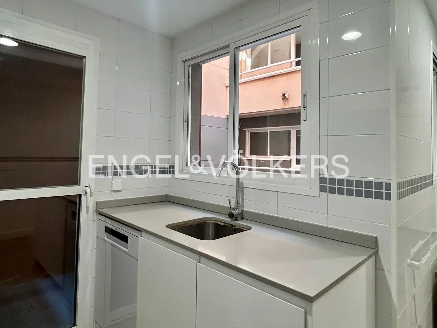 Kitchen of Flat for sale in Alcobendas  with Heating, Storage room and Swimming Pool