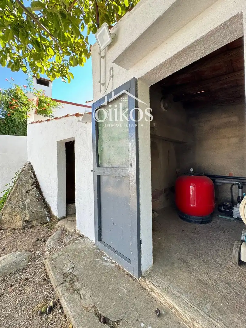 Exterior view of Houses for sale in San Felices de los Gallegos  with Heating, Parquet flooring and Swimming Pool