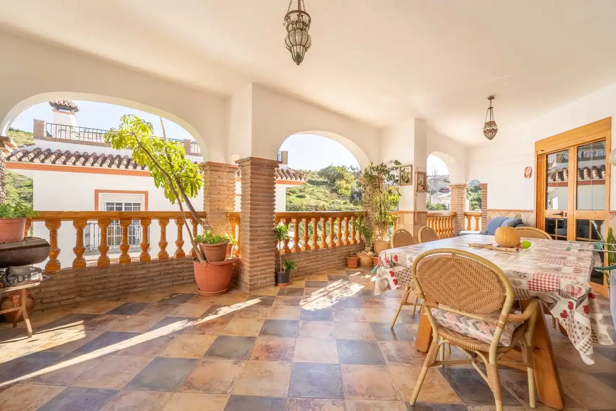Casa pareada con terraza en venta en C. María Zambrano
