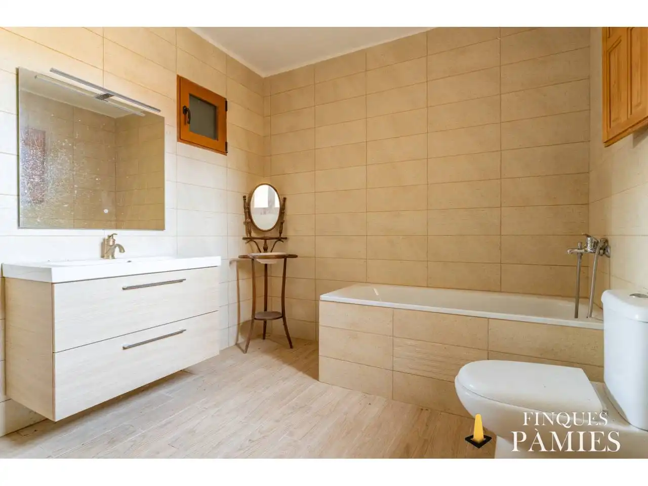 Bathroom of Country homes for sale in La Selva del Camp  with Private garden, Terrace and Swimming Pool