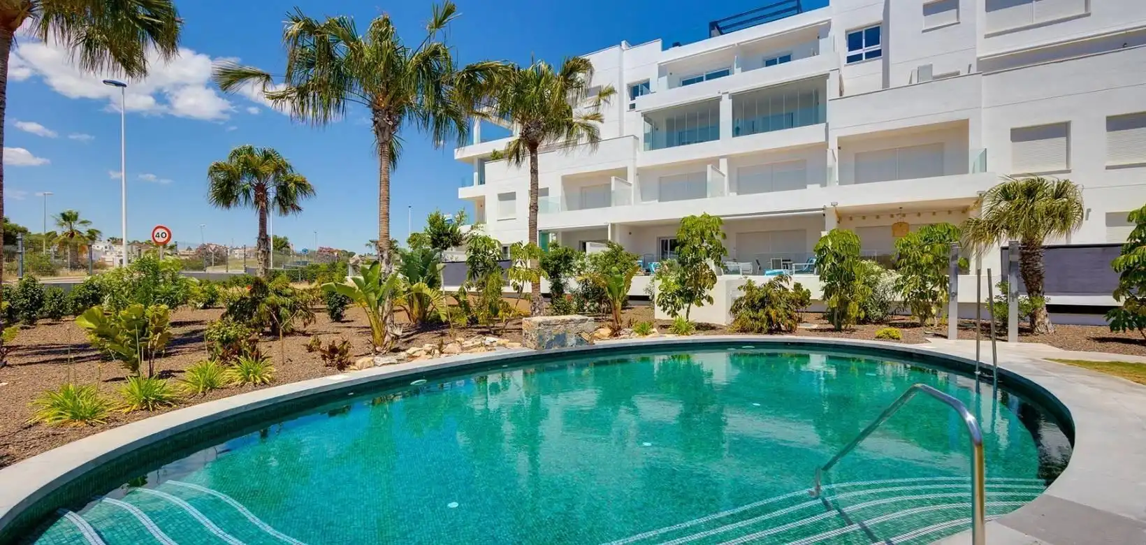 Swimming pool of Attic for sale in Torrevieja  with Air Conditioner, Private garden and Terrace