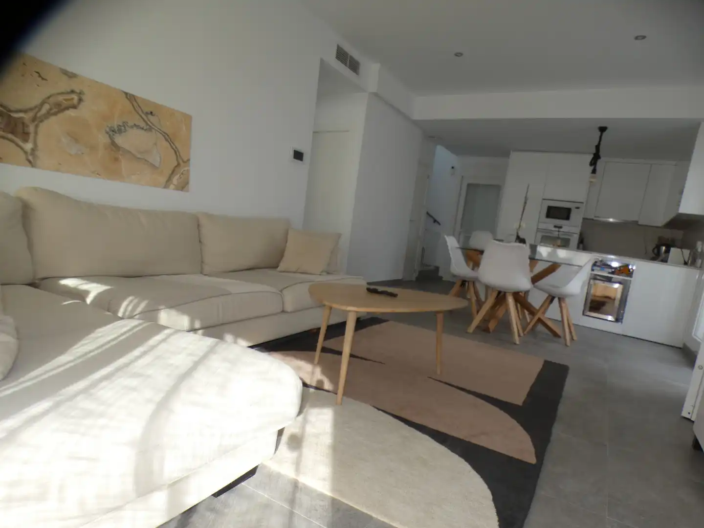 Sala de estar de Casa adosada en venta en San Pedro del Pinatar con Aire acondicionado, Calefacción y Jardín privado