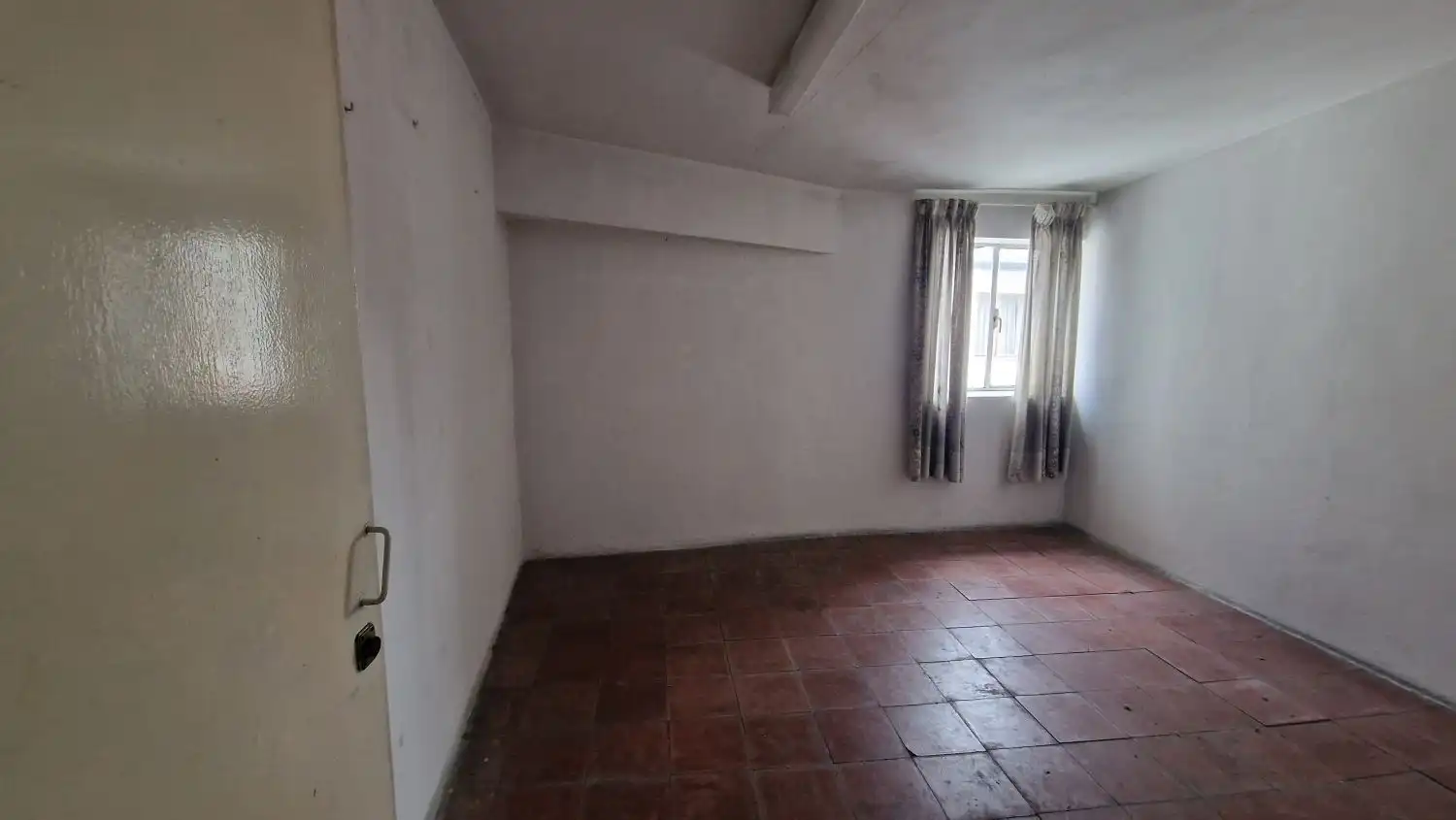 Storage room for sale in Torrelavega 
