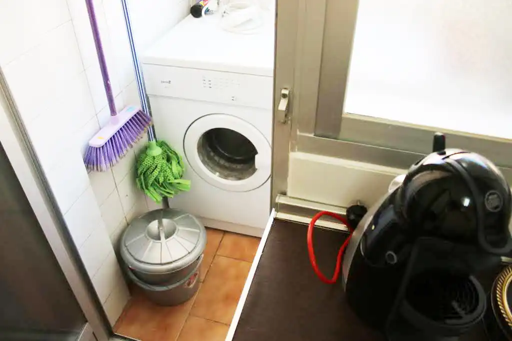 Kitchen of Flat for rent in Granada  with Air Conditioner, Heating and Furnished