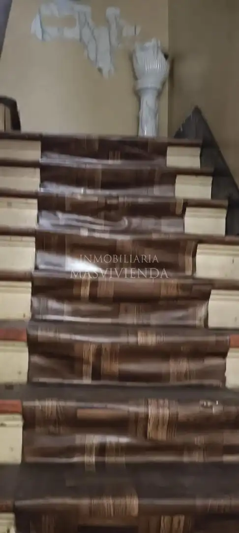 Casa adosada en venda a Frian, Teis