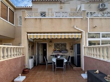 Apartament amb balcó en venda a Playa Flamenca
