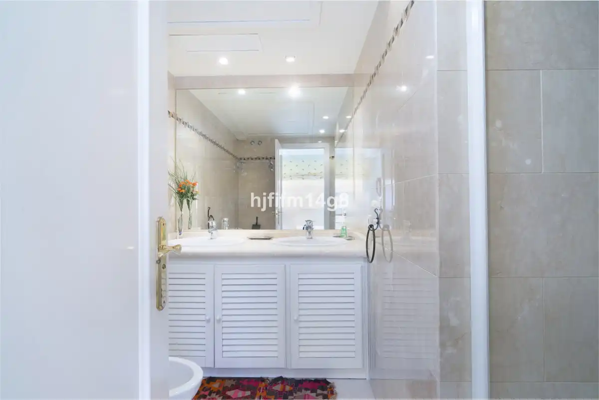 Penthouse mit Aufzug zum Verkauf in Nueva Andalucía, imagen 16